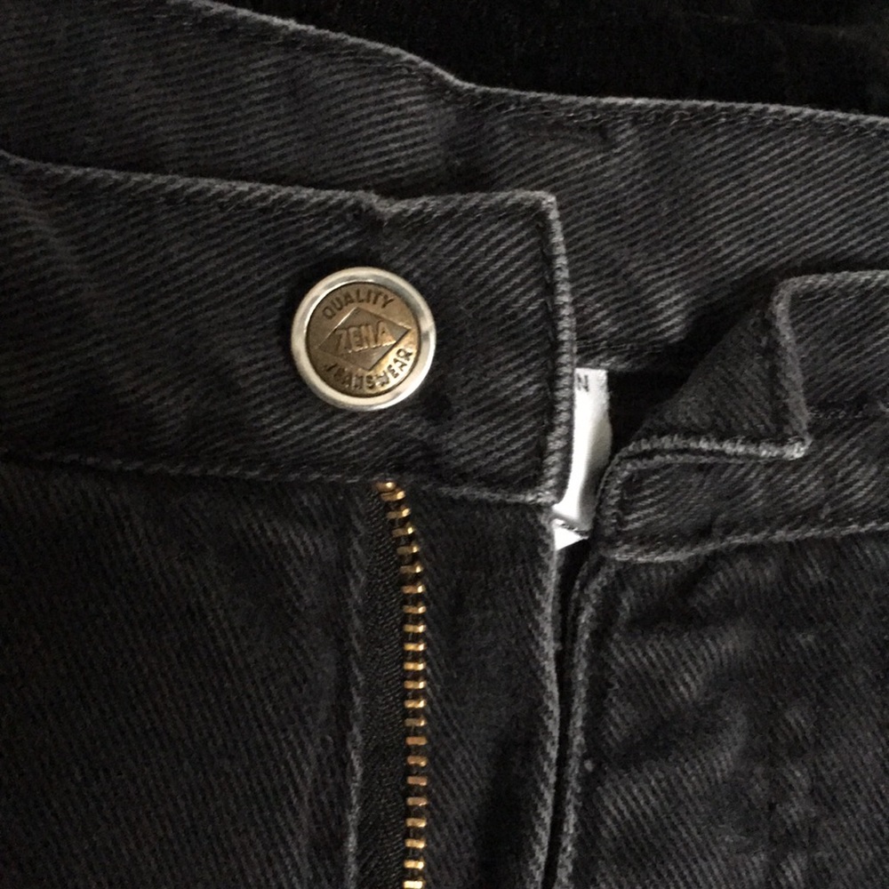 Zena jeans. Vintage 12 means 8 ?  Hi waisted mom